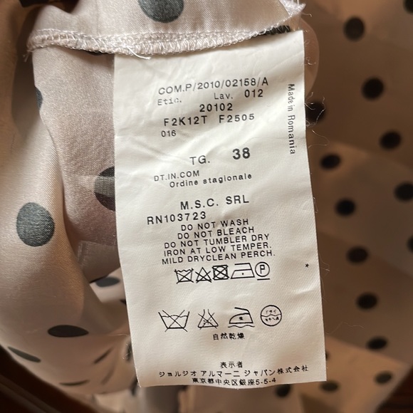 Vintage Emporio Armani 100% silk blouse. IT size 38 / US 2. Very good condition - Picture 11 of 11